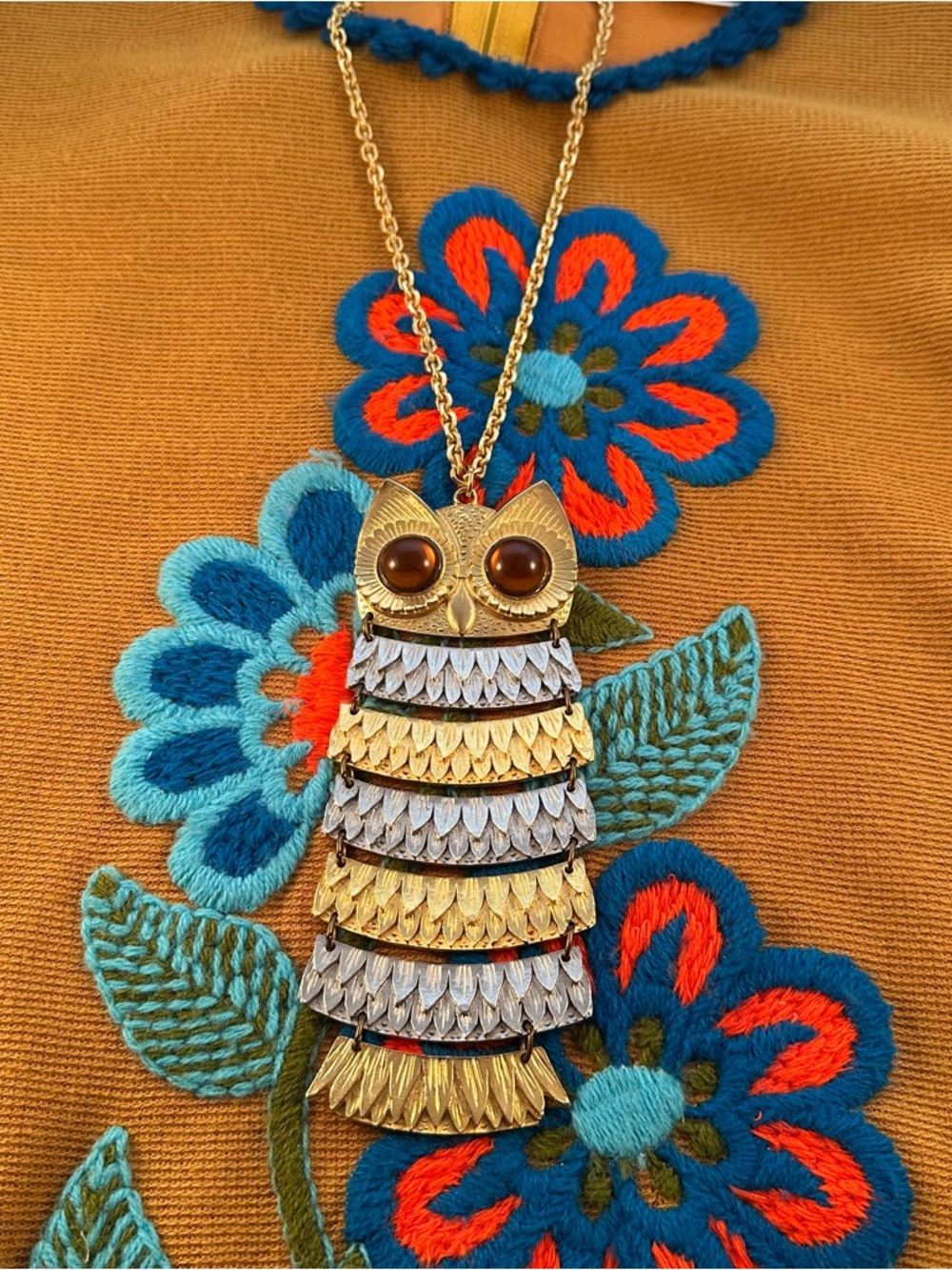 “Groovy” 1970’s 2 tone articulated 5 1/2” long owl pendent